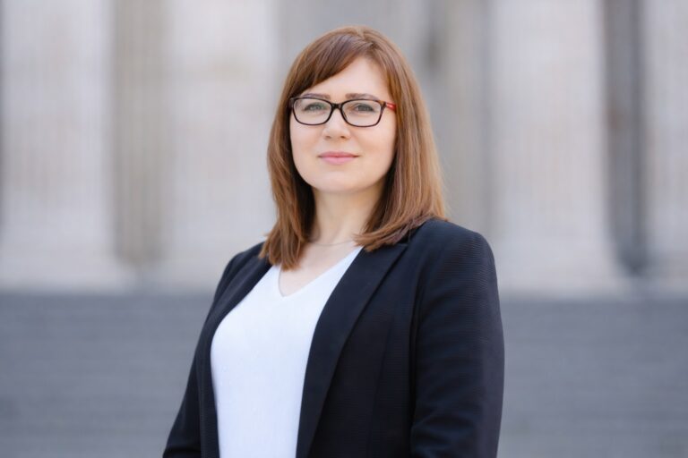 Oksana Demyanchuk, Partner